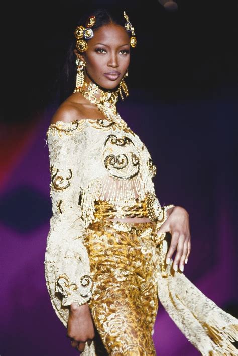 versace spring1992 naomi campbell